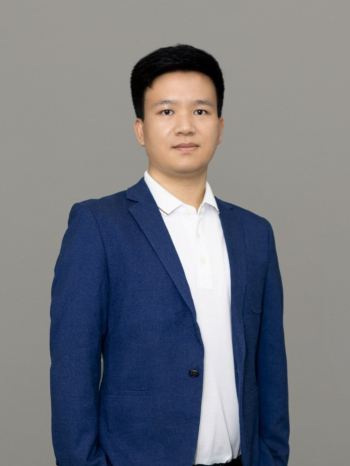 Business portrait of Guofeng Bi